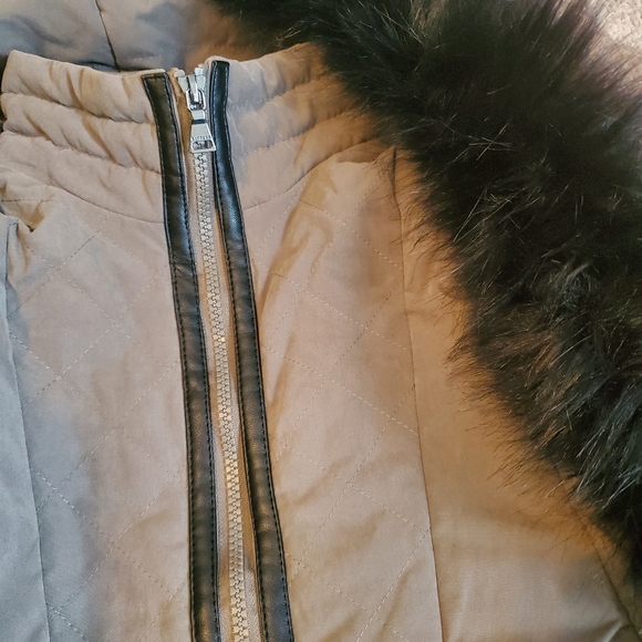 Express Hooded (MINUS THE) Leather Trim Puffer Coat - Picture 7 of 11